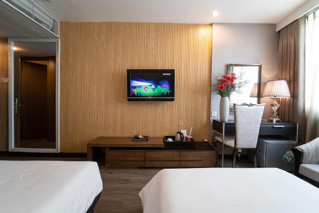 The White Hotel 8A Thai Van Lung Ho-Chi-Minh-Stadt Exterior foto